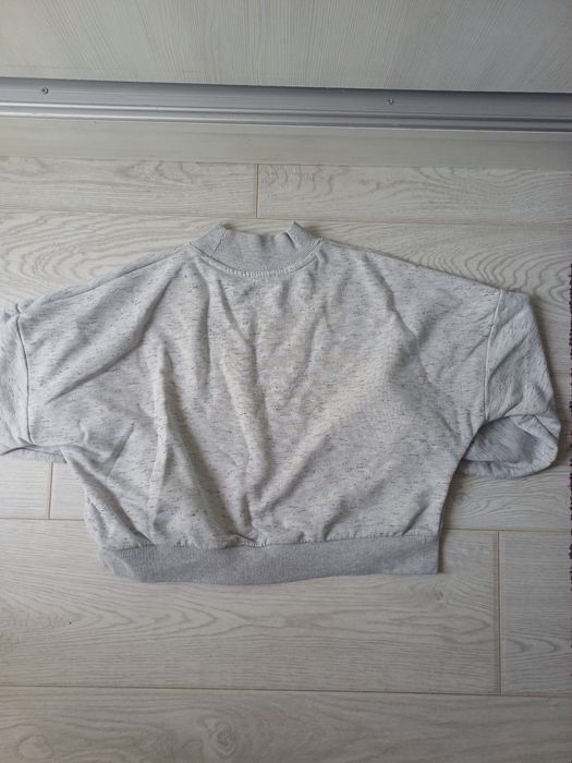 Продавам блуза за момиче