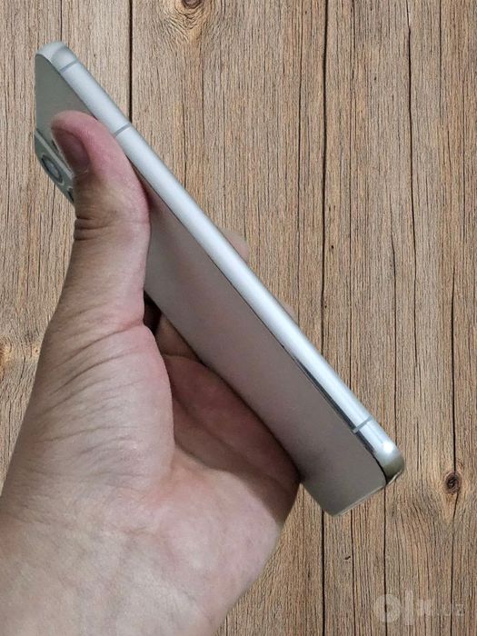 Samsung s22 plus   5G 256GB