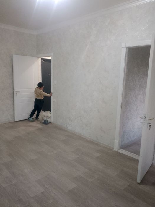 Чиланзар 20. Продажа. 1 комнатная. Срочно. 1.5 х 6