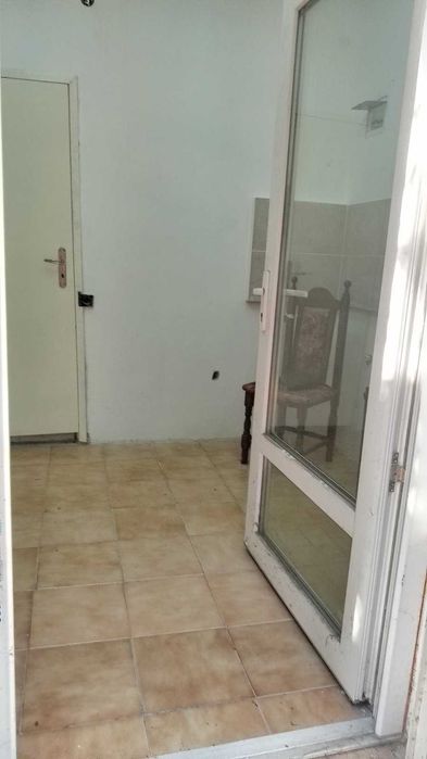 Дава се под наем Магазин в Русе, Родина 1 - 9 кв.м за 91.8 € - Снимка #2