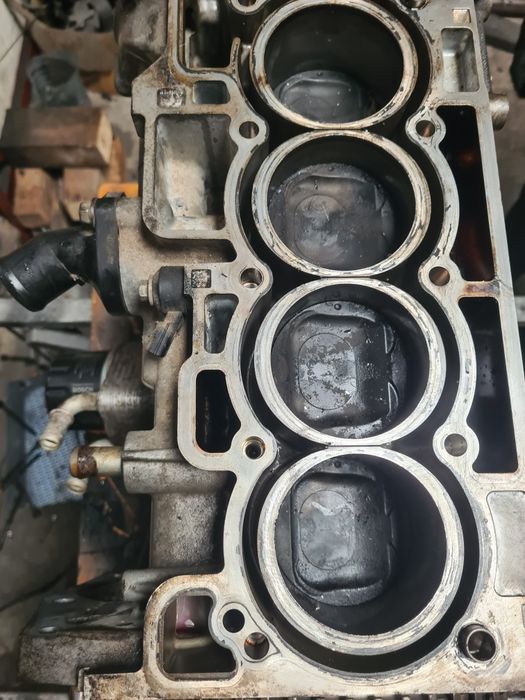 Bloc motor-chiuloasa-turbina-Renault 1.4 tce-2011