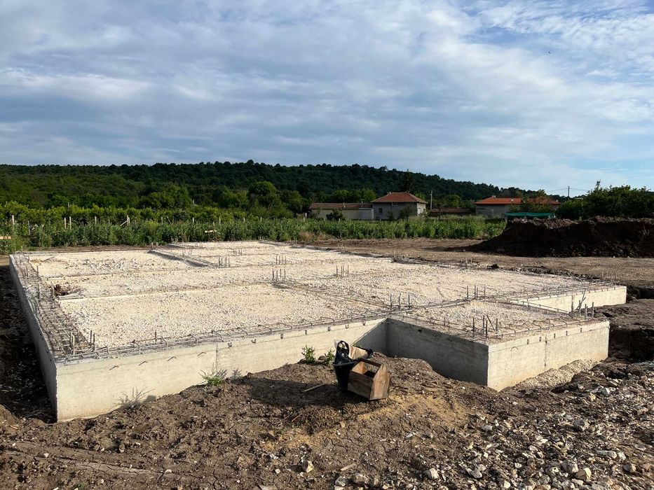 Кофраж, бетон, зидария