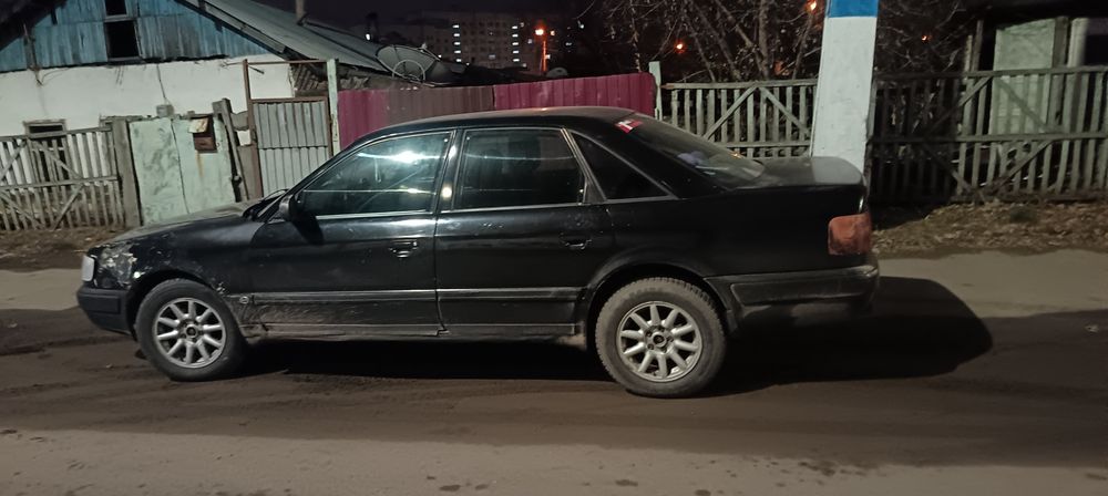 Продам ауди 100 с4