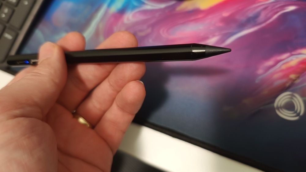 Vând Stylus iPad Pen in stare excelenta