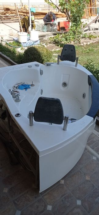 Продается Ванна Жакузи