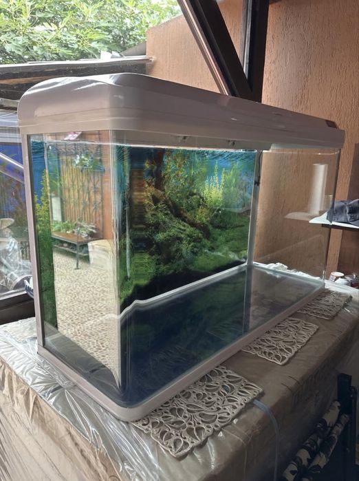 Acvariu 200 litri curbat