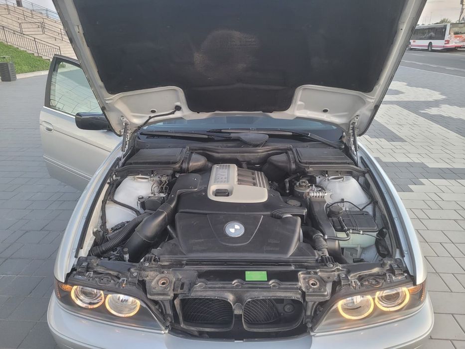 BMW Seria 5 2002 — imagine 5