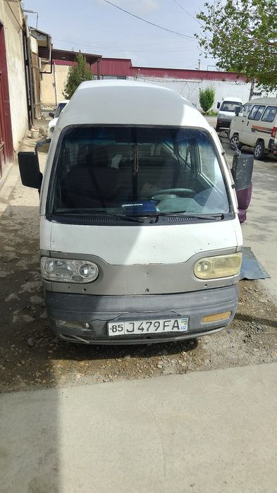 Damas sotiladi 2000 yil