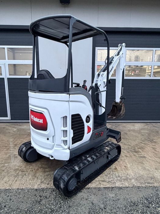 Miniescavator bobcat 1,7 tone poaibilitate rate cu avans 50 %