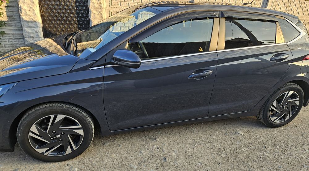 Автомобиль Hyundai i20 2023г.