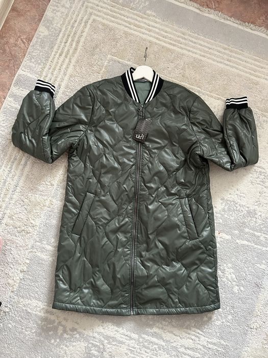 Продам куртку новую р 50