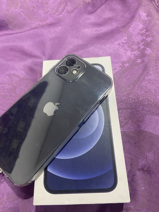 iPhone   12  64 гб