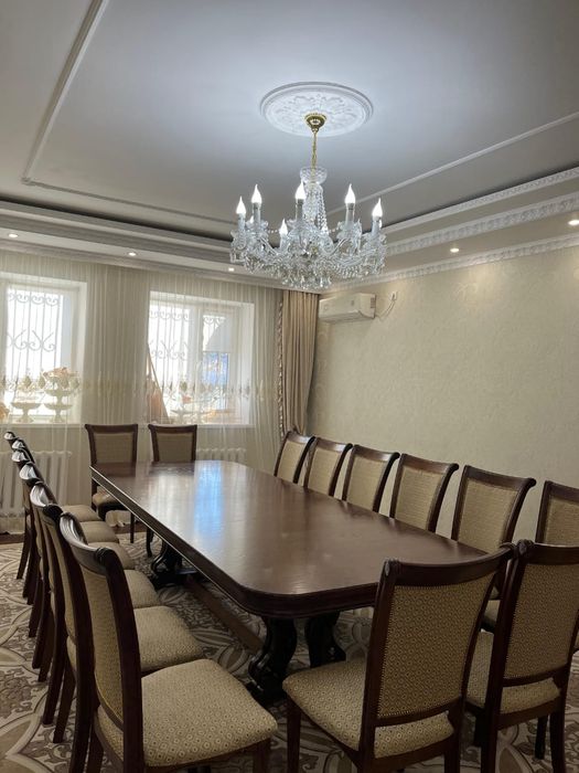 Стол со стулями  продается