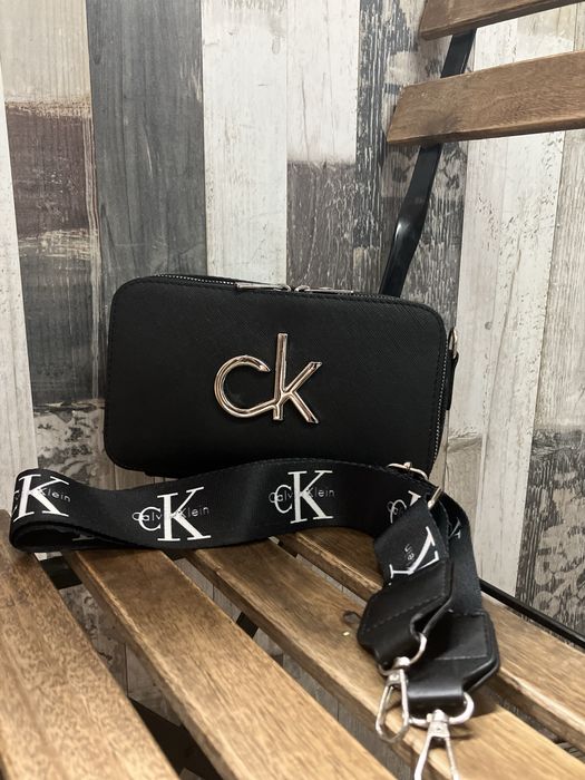 Дамски чанти Calvin Klein