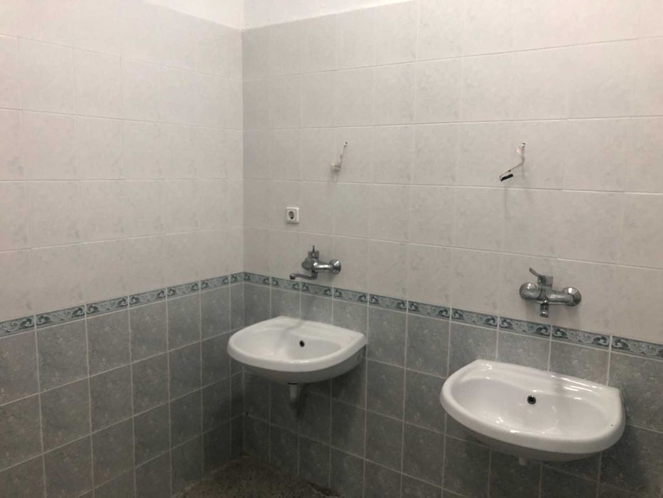 Дава се под наем Склад в Съединение - 1000 кв.м за 2300 € - Снимка #3