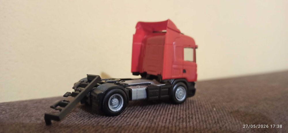 Scania R500 V8. Herpa 1/87.