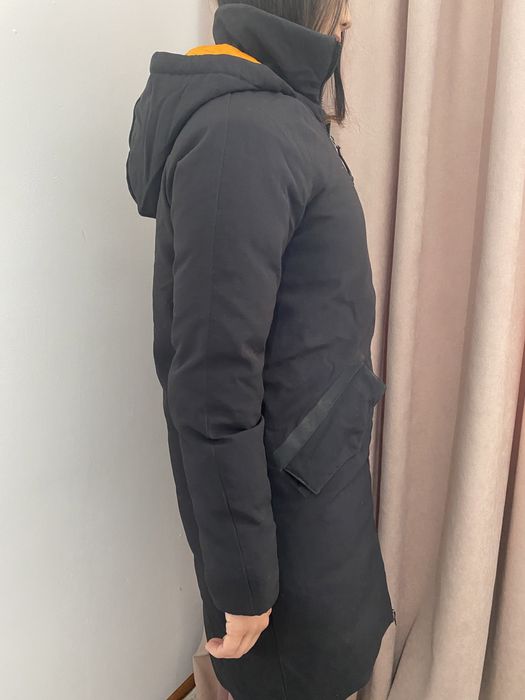 Продаётся куртка Reebok