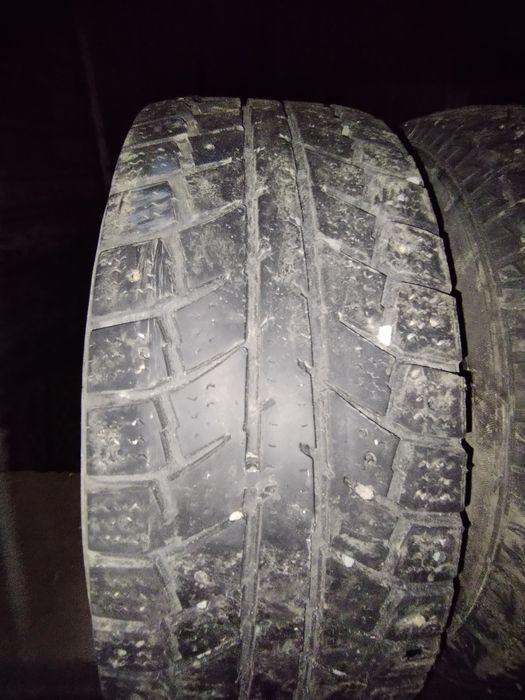 Продам  зимнею резину r15