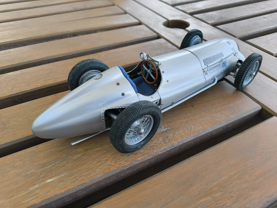 Колекционерски модел CMC Mercedes-Benz W154 (1938) 1:18