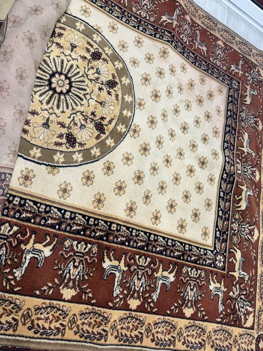 Продам ковер в хорошем состоянии.