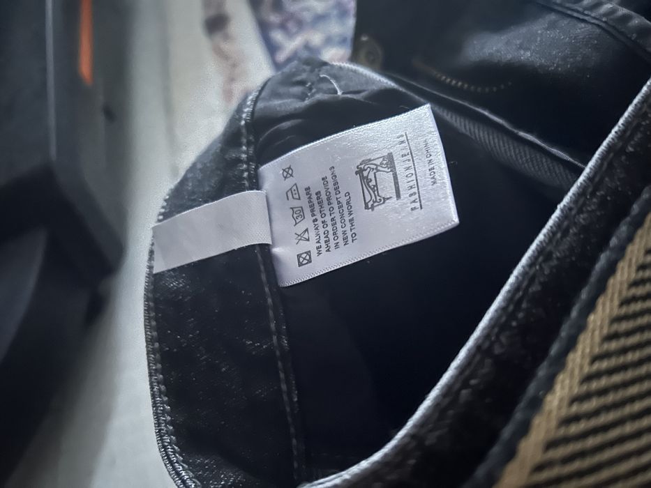 Продам муж  джинсы разм 32