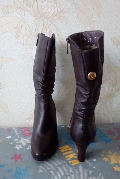 Зимние сапоги новые,размер,35.