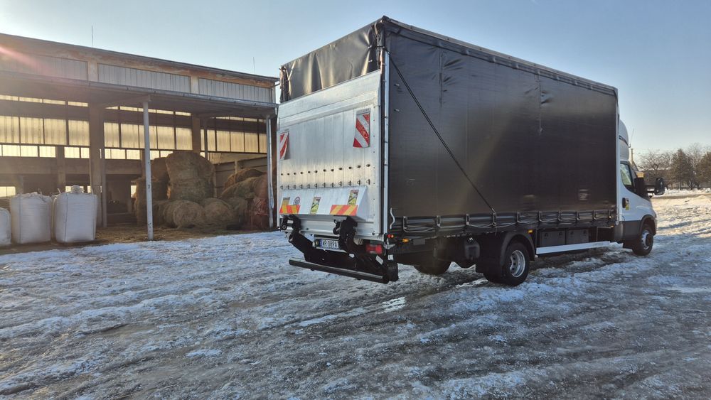 Iveco Daily 72c17 de 15 Europaleti cu Lift hidraulic 1 TCAT C 7200 kg