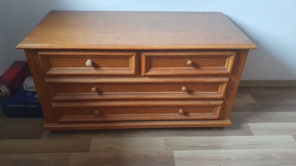 Comoda stejar cu 3 sertare