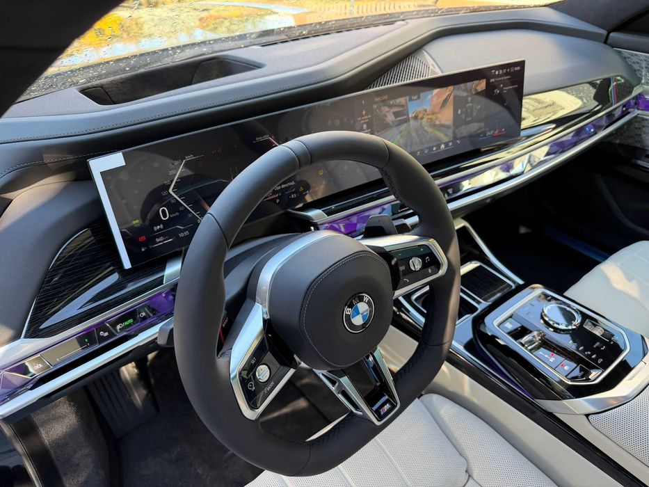 BMW 740 d M pachet / Bower Diamond / Televizor / Usi el / Piele plafon