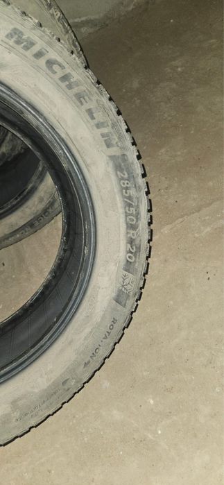 Шины R20 285/50.