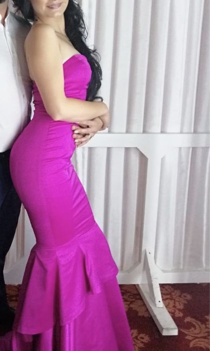 Rochie sirena fucsia