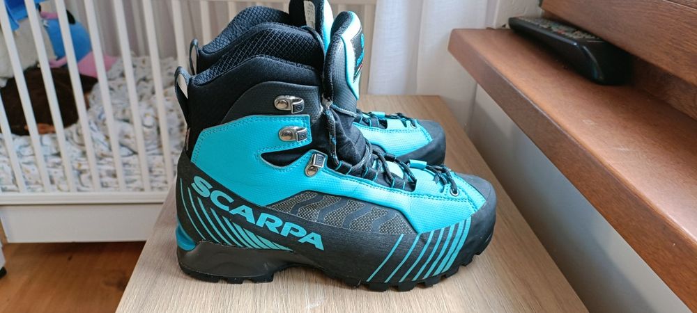 Обувки Scarpa 39 размер