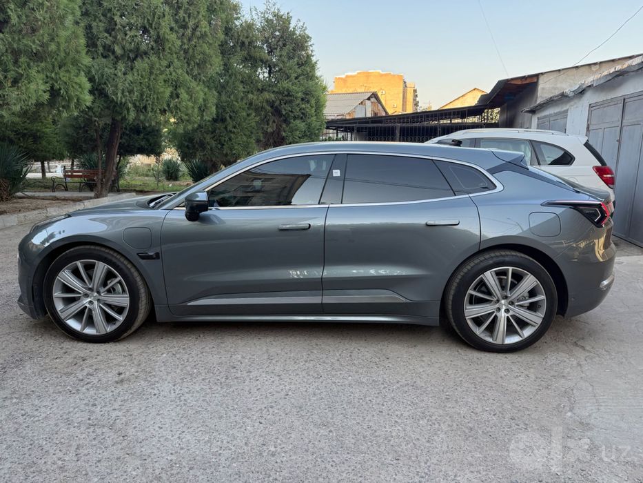 21 диски с шинами Zeeke 001
