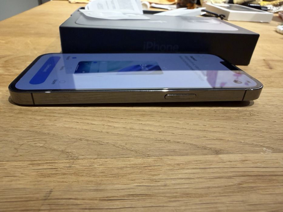 Iphone 13 pro - 89% procent baterie