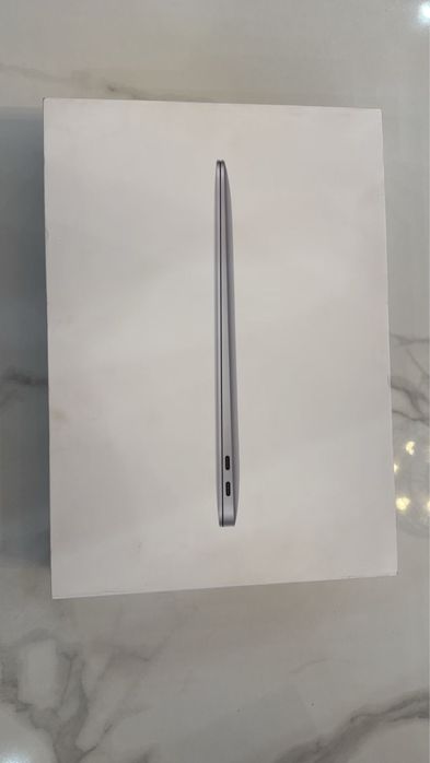 MacBook Air M1 256 Гб