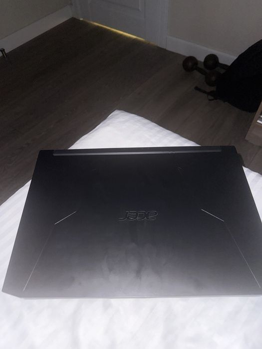 Продаю игровой ноутбук Acer Nitro 5 на восстановление или на запчасти