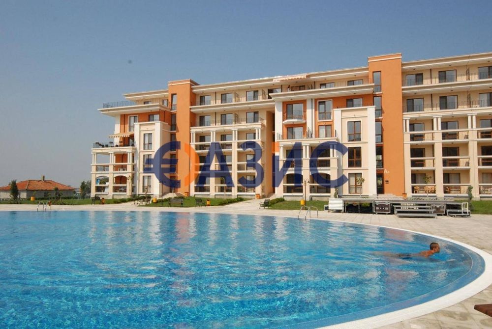 Продава се Тристаен апартамент в Свети Влас - 129 кв.м за 1036 €/кв.м - Снимка #7