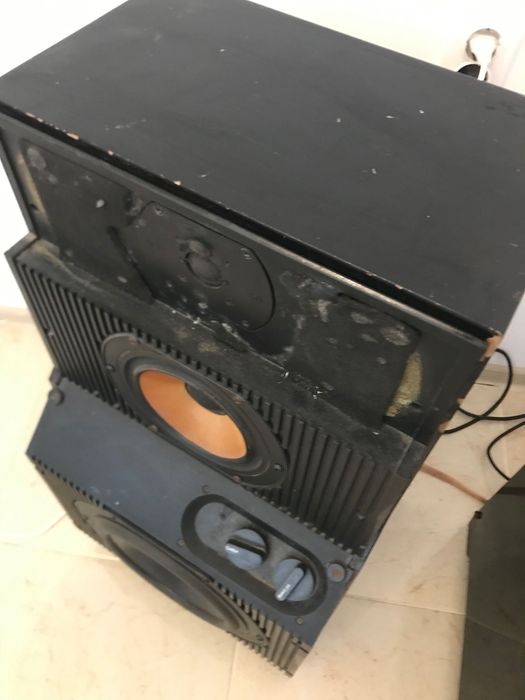 Единична тонколона  B&W DM-6