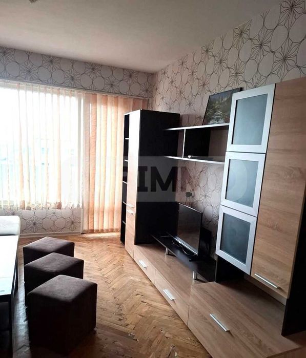 Дава се под наем Тристаен апартамент в Варна, Цветен квартал - 80 кв.м за 488.58 € - Снимка #2