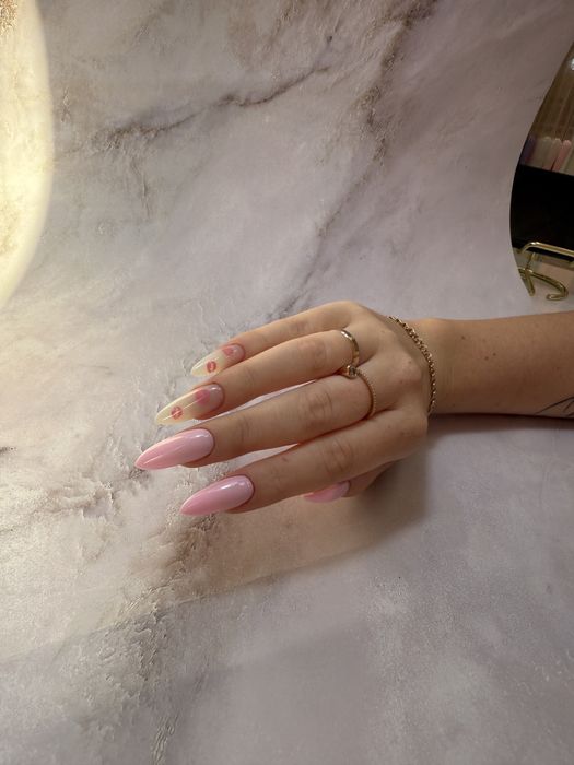 Ищу моделей на маникюр с покрытием, однотон