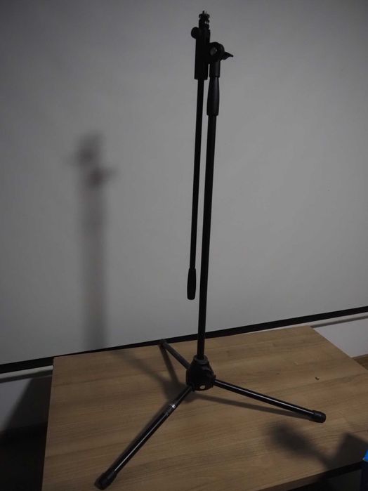 Vand stativ pentru microfon