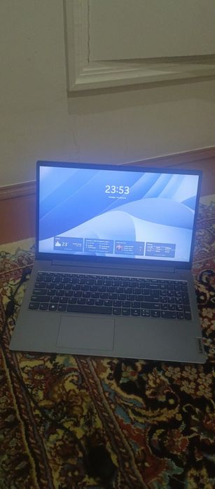 Lenovo AMD 7120U