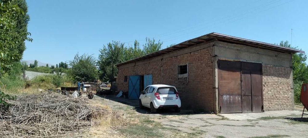 Земельный участок 1.2 гектара свободного назначения