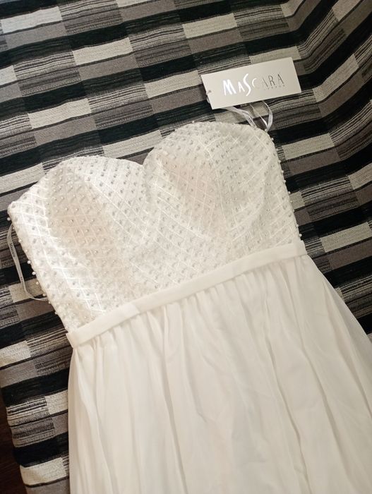 Нови рокли Mascara