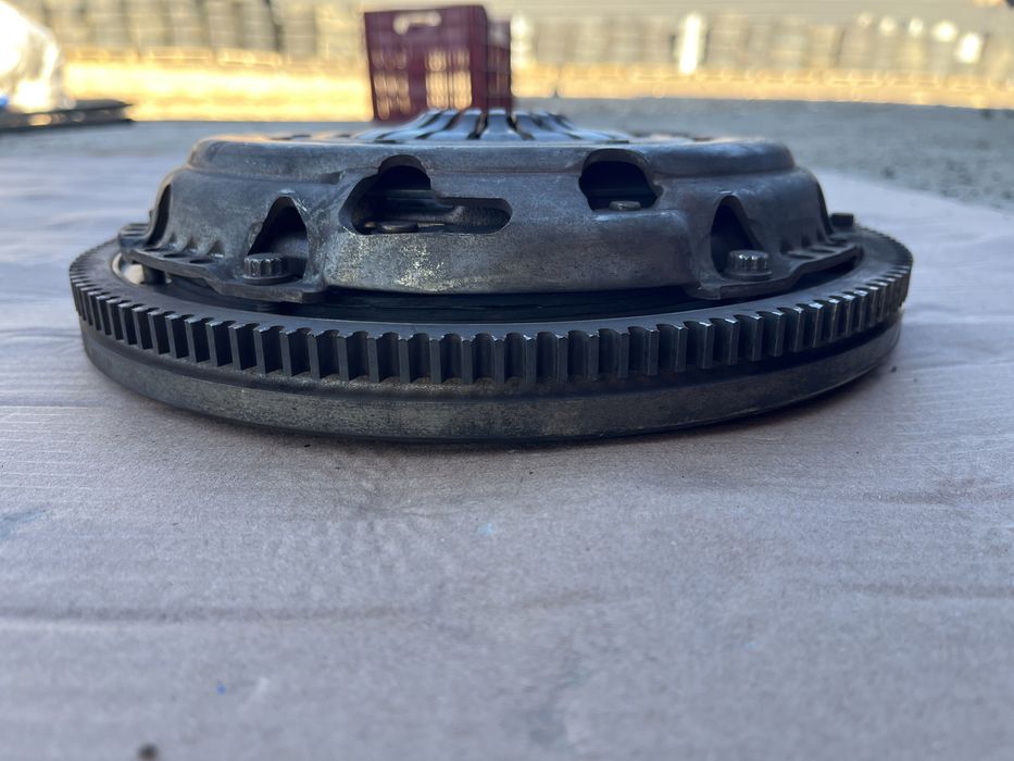 Kit ambreiaj / Volanta VW Jetta Golf 6 1.2 tsi