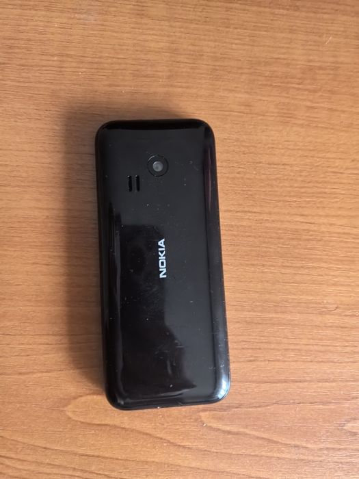 Nokia 208 (3G) - Stare bună, Liber de rețea + Încărcător original