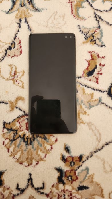 Samsung S10+ обмен айфон 11ге болад