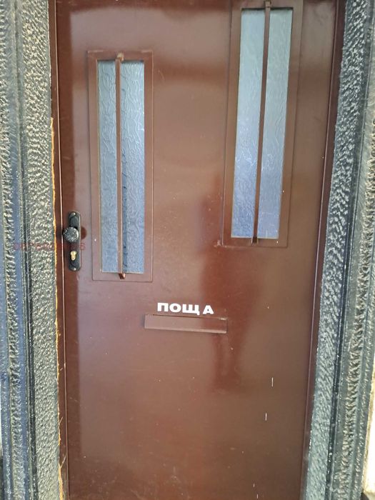 Дава се под наем Едностаен апартамент в Хасково, Център - 35 кв.м за 204 € - Снимка #1