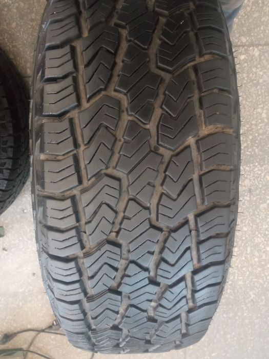 Продам шины комплект