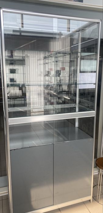 Торговое оборудование Витрины Прилавки